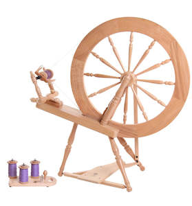 Yarn: Elizabeth 30 Spinning Wheel