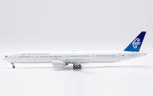 1: 200 Air NZ B777-300 ER ZK-OKM - AWESOME COLLECTABLES