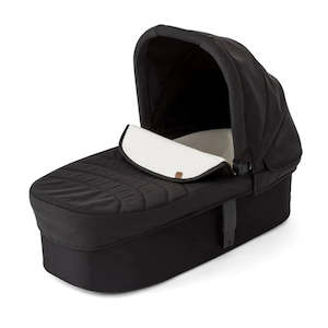 Baby wear: Edwards & Co Carry Cot for Oscar Mx