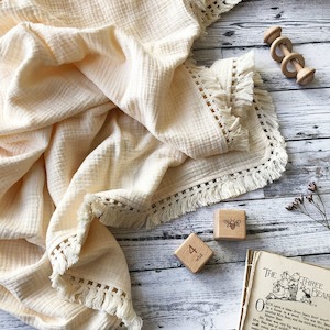 Boho Tassel Organic Muslin Blanket in Milk