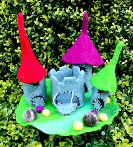 The Tiny Dragon felt Castle