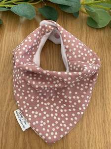 Baby wear: Bandana bibs