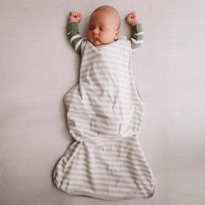 Woolbabe 3 Seasons Side Zip MINI Sleeping Bag - Pebble - Size 0-9 months