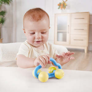 Baby wear: Hape Rattle & Roll Toy Car