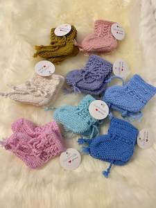 100% Pure Merino Newborn Booties - Bow Tie