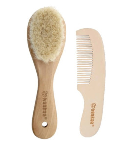 Baby wear: Haakaa Baby Brush & Comb Set