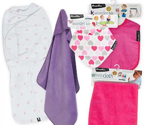 Mum2Mum Dream Swaddle Gift Pack GIRL