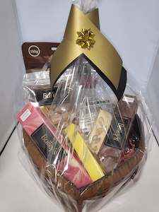 Products: Love Heart Gift Basket