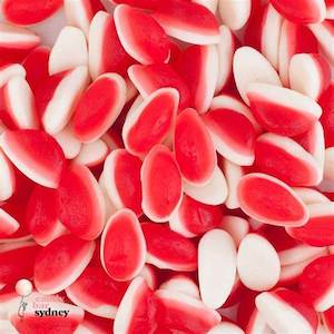 Lollies: Strawberries and Cream