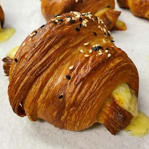 Jalapeño Cheddar Croissant