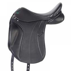 Sporting equipment: GFS Transition PX Dressage 16.5"