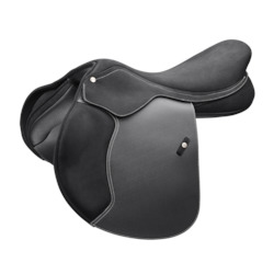 Sporting equipment: Wintec Pro Close Contact Jump Saddle