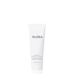 brand_medik8: Surface Radiance Cleanse (Travel Size)