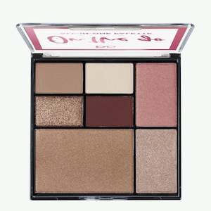 Designer Brands On The Go All In One Face Palette 2021