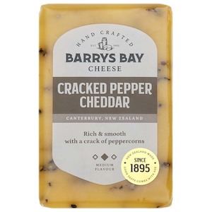 Cracked Pepper Cheddar 140g