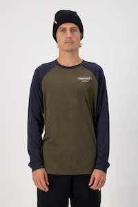 MONS ROYALE Mens Icon Raglan Sport Dark Olive 9 Iron