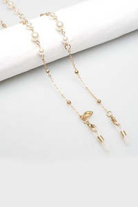 EYE ACCESSORIES Gold Chain White Pearl