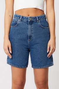 Clothing: ABRAND Carrie Short Bella Mid Blue