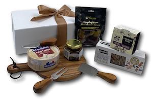 Corporate Gift Baskets: Deluxe Cheese and Crackers Ensemble