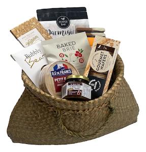 Hand Picked Cheese Hampers And Gift Boxes: Gift Bag Galore