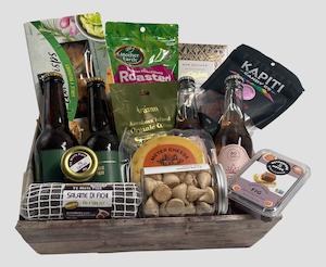 Hand Picked Cheese Hampers And Gift Boxes: Picnic for Two