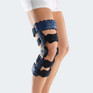 Sporting equipment: SecuTec Genu Flex Knee Brace