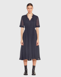 juliette hogan alegra pleat dress (matte pleat) navy