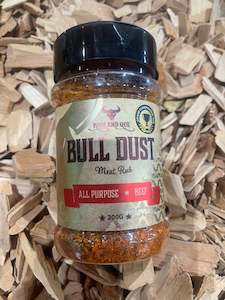 Rum & Que Bull Dust Rub in Shaker