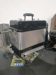 Weber: Go Anywhere Extension Riser 200mm (Rotisserie ready unit)