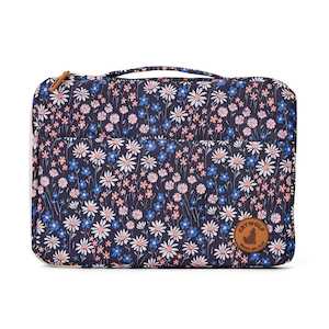 Womenswear: Crywolf | LAPTOP SLEEVE 13” - Winter Floral