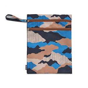 Womenswear: Crywolf | WET BAG - Camo Mountain