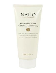 Self Tanning: NATIO GRADUAL TAN LOTION 200ML