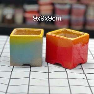 Maifanstone Vibrant Cube Square Pot， set of two