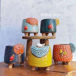 Cute Round Country Style with decorate insects Pot Φ8×9.5cm