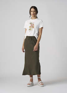 Womenswear: MADLY SWEETLY Sweet Tee/White Palm