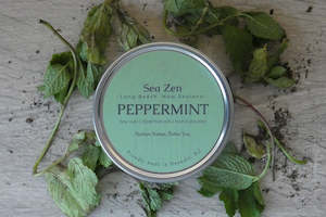 Peppermint essential oil candle