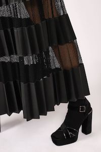 Black pleat insert skirt