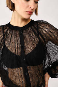 Clothing: Lace shirt