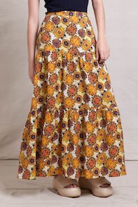 Clothing: Long story skirt