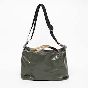 By Designer Bags: Light Oslo Shoulder Bag Army - Kaki