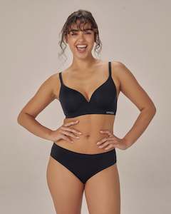 Lingerie: Simply Seamless Contour Bra