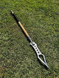 Stingblade short bladed spear