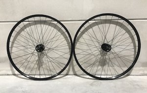 BC 5 Wheel Set Black - BESPOKED CYCLES