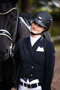 Clothing: Pikeur Airluxe Supreme Helmet