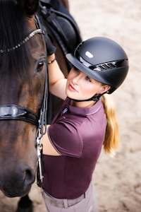 Clothing: Pikeur AirLuxe Pure Matt Helmet