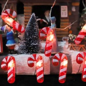 Homewares: Holiday Candy Cane String Lights, 3M 20 LED 3D Plus Twinkle Lights