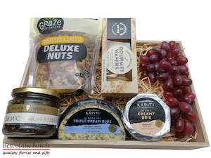 Internet only: Gift Box New Zealand Cheese Board Soft Creamy Brie & Triple Cream Blue Cheeses Sharing Platter