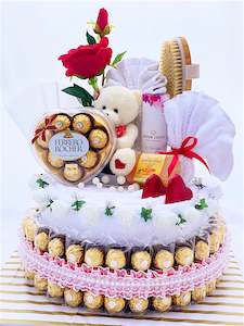 Gift: Ferrero Rocher Towel Cake