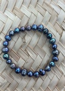 Clothing: Small to Medium Black - Freshwater Pearl Bracelet