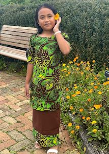 Clothing: Girl's Green Puletasi